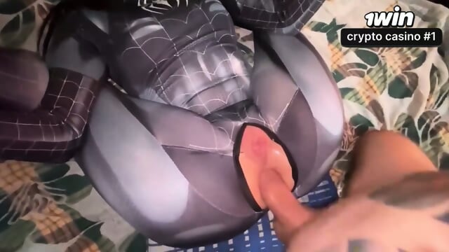 Chamaram um animador e fizeram sexo ass-fuck intenso com ela!