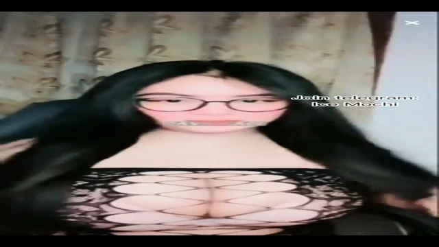 Aleaa live sejam omek tergantung saweran Join telegram: Ice Mochi
