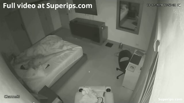IPCAM – Brunette bald woman gets fucked