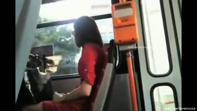 Dickflash Encoxada Girl Cum