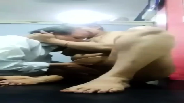 oLD Desi Doctor Eating Girl Pussy