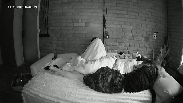 candid sleeping perfect bare feet closeup scenes Bedroom camera at Tristan Smurfeta reallifecam apartment at Voyeur House TV 24.01.2026 from 13 h 58 min to 23 h 44 min editat