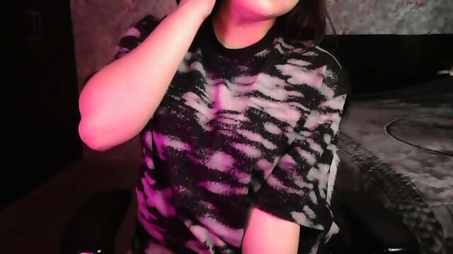 SunhariKudii_ stripchat webcam show