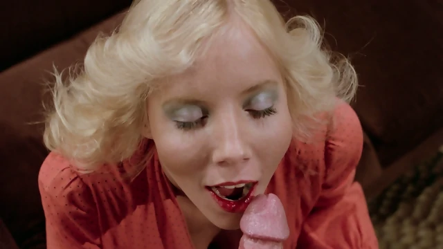 US Golden Age ClassiXXX   Candy 2 - Ϲаɴԁу Ԍоеѕ Τо Ηоⅼⅼуѡооԁ (1979, BRRip)