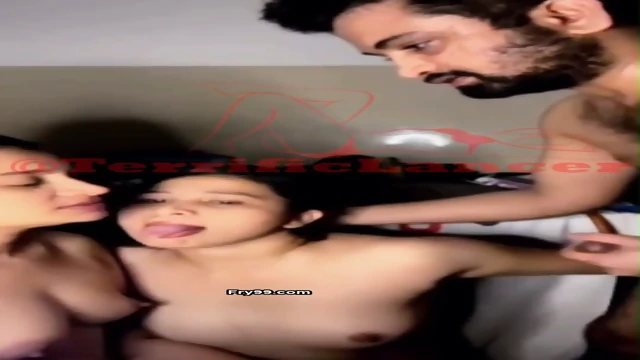 Desi boy's girl's group fucking