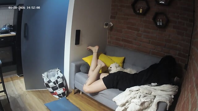 special candid perfect bare feet closeup scenes Living room camera at Tristan & Smurfeta reallifecam apartment at Voyeur House TV from 28.01.2026 14 h 08 min to 14 h 55 min