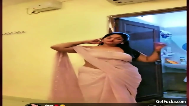 Anu❤️😘 Telugu Bhabhi Tango Public Live Show