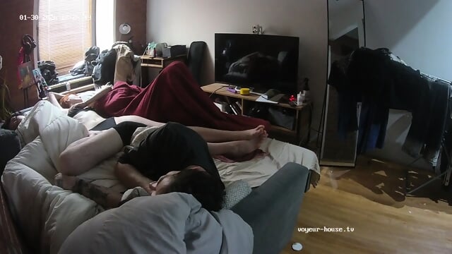 special candid sleeping bare feet closeup scenes Living room camera at Tristan & Smurfeta reallifecam apartment at Voyeur House TV 30.01.2026 from 08 h 50 min to 23 h 07 min