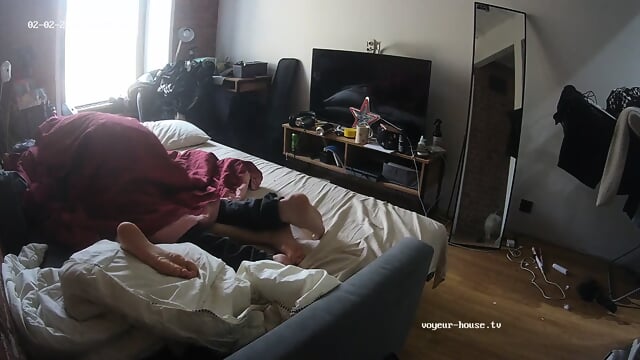 special candid perfect bare feet closeup scenes Bedroom camera at Tristan & Smurfeta reallifecam apartment at Voyeur House TV 02.02.2026 from 07 h 06 min to 10 h 28 min nr. 2