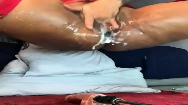 Madura Latina Culona Se Mete Un Consolador En El Culo, Se Mastuba Y Hace Squirt