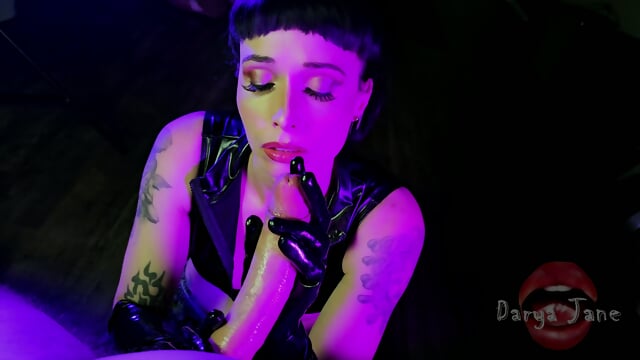 DJ Latex glove don't cuml