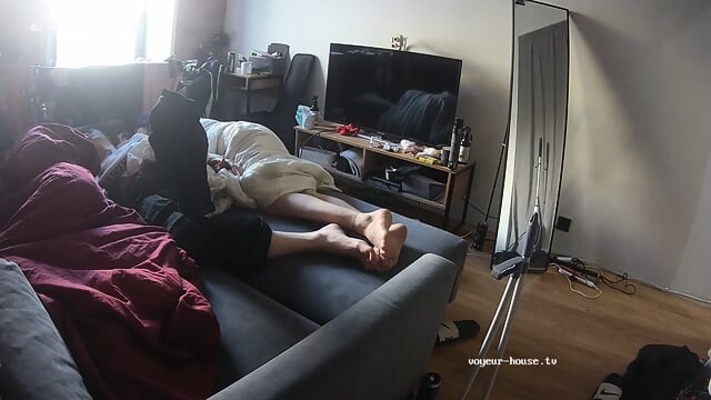 special candid sleeping perfect bare feet closeup scenes Bedroom camera at Tristan Smurfeta reallifecam apartment at Voyeur House TV 06.02.2026 from 04 h 09 min to 16 h 00 min