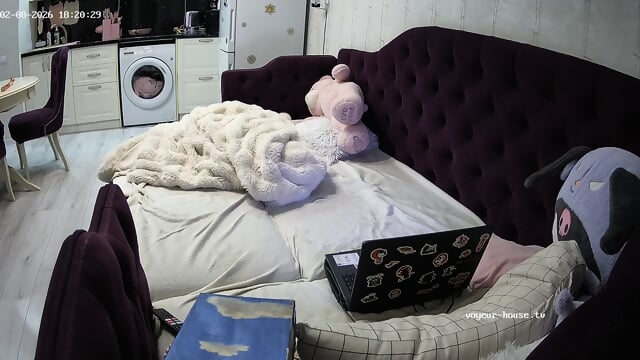 special candid bare feet closeup scenes Living room camera at Axelle & Jack Skellington reallifecam apartment at Voyeur House TV 08.02.2026 from 00 h 26 min to 20 h 46 min