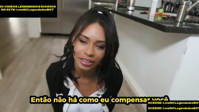 Gostosa ajudou o enteado a gozar - Legendado