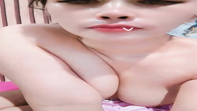 Tante Vivie Semok Colmek Desah Manja