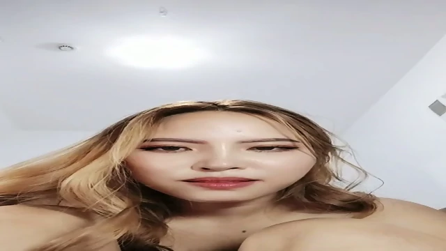 Gak Puas Dengan Botol Si Oyen Pakai Mesin Dildo