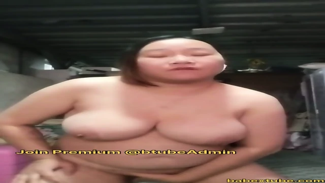 Grandlady sexy dance and humping