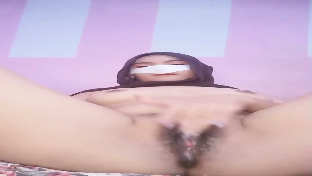 ASIAN WORLD - Hot Hijab Girl Masturbates Part 02