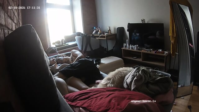 special candid REM sleeping bare feet closeup scenes Bedroom camera at Tristan Smurfeta reallifecam apartment at Voyeur House 18.02.2026 TV from 12 h 27 to 23 h 16 min