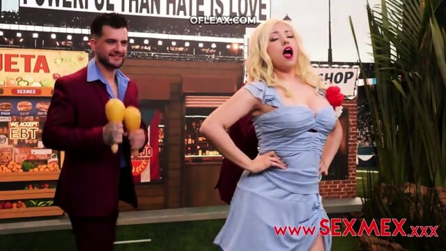 Leslie Gaga In The Super Blow Halftime Show --- Paola Rubiel