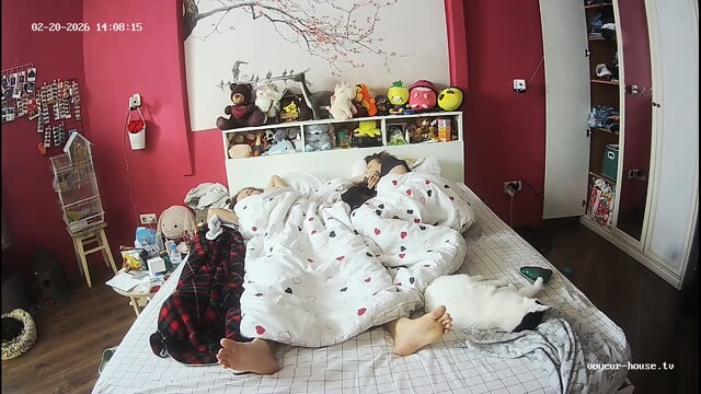 special candid REM sleeping perfect bare feet closeup selections Bedroom camera at Gella Winston Wolfe reallifecam apartment at V 10 h 50 min to 15 h 10 min editat