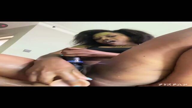 Sexy Ebony squirting multiple times