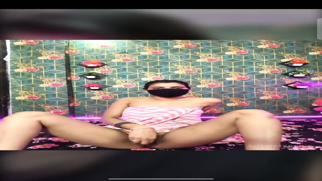 Sexy-ashi shower show