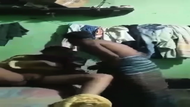 Bangladeshi Sosur Tar Seler Bow Er Jala Puron Korche