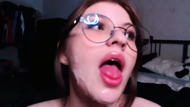 Amateur Webcam Cumshot