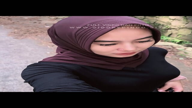 BOKEP INDO GANGBANG HIJAB TOBRUT CROOT DI MULUT VIRAL