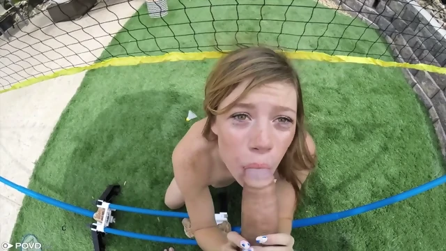 Beautiful Buxom Redheaded Cutie: Tease