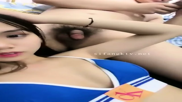 Newcomer! Authentic School Beauty! As Soon As I Got Into The Sea, I Was Licked Wildly [Lingling] Sperm Was Ejaculated All Over Her Face! It'so Cool, She's Completely  Her Boyfriend, It's Awesome And Worth Stroking Part 6