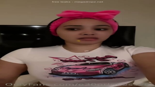 E30princess Unboxes In Her Panties