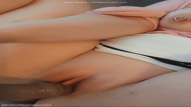 Heatherbby Bangs Her BBC Dildo