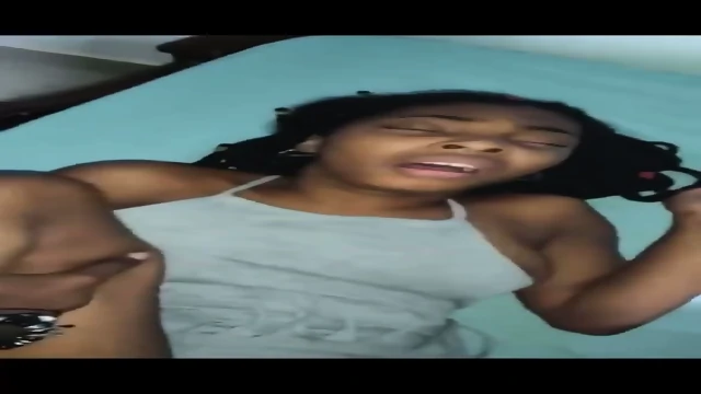 Gozando Una Buena Verga Grande