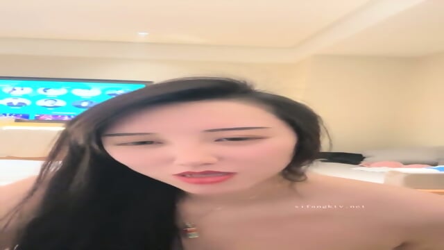 The coquettish young woman showed her face and had passionate sex with her elder brother on live broadcast She was obedient and allowed her elder brother to play with her breasts and give blowjobs to her big cock She let her elder brother fuck her in vari