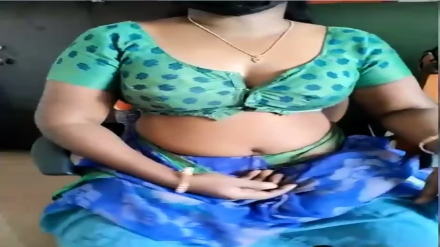 tamil roja sexy aunty with clear audio