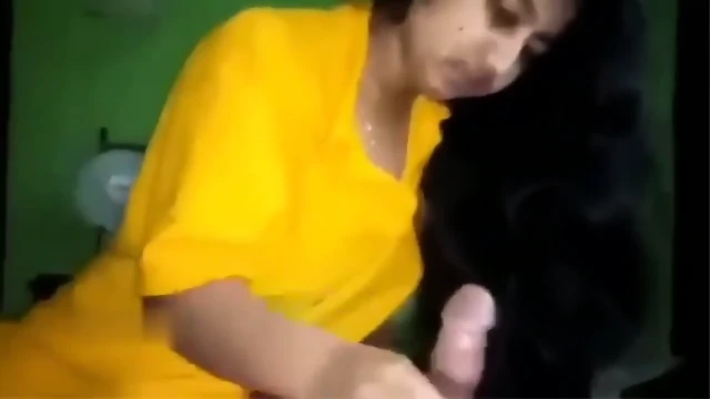 BanGLa Girlfriend Suck Cock Very Nicely & Riding