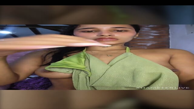 Latina babe asshole fuck by dildo