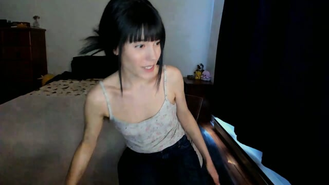 Innocent teen's first DP leaves her dripping and shaking in gym storage