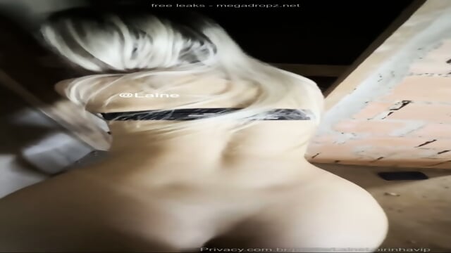 Laineloirinha's Risky Anal At A Construction Site