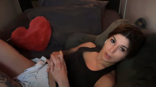 camgirl playing age-gap fantasy! Meet her live just click! Close mic moans live, Guided and straightforward.