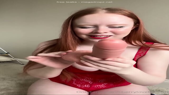 Cherrylovebombb Deep Throats A Dildo