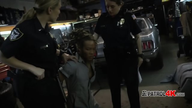 Mechanic with rhasta is subdued into drilling Janes pussy