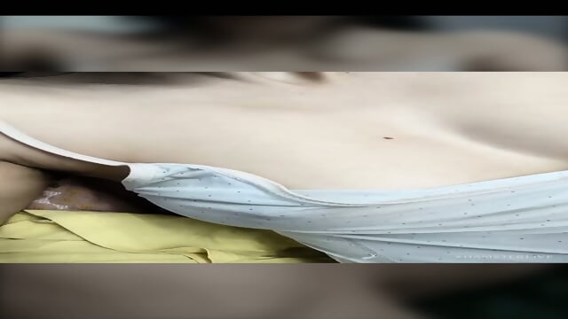 College students girl boobs show very close