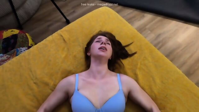 Scarlet Thefner's Pussy Gets Filled Up