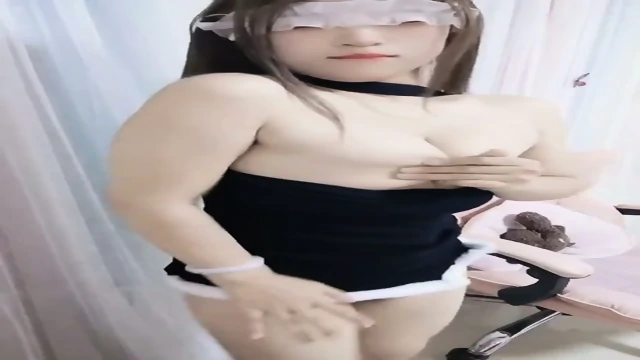 Recommend The Good looking Host [Your Naiy], An Innocent Girl, Who Dances Seductively In The Nude, Displays A Large scale Vaginal Penetration,  Orgasm With Props, Has Long Legs And Beautiful Round Breasts