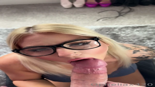 Blonde Blowjob Throatpie