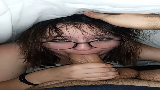 Pleasuring girlfriend