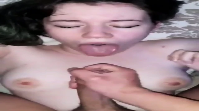 Namoradinha Mamando E Levando Porra